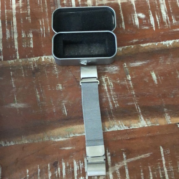 Fitbit charge 2. Heart rate and fitness wristband